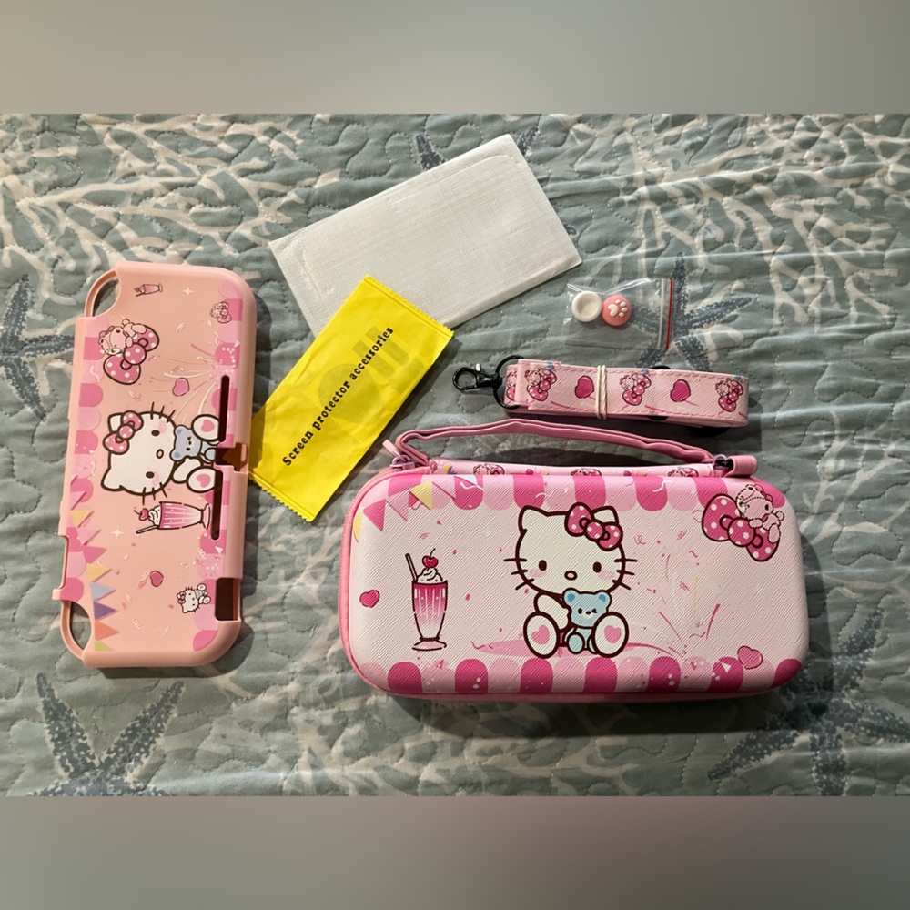 Sanrio Hello Kitty case NWOT